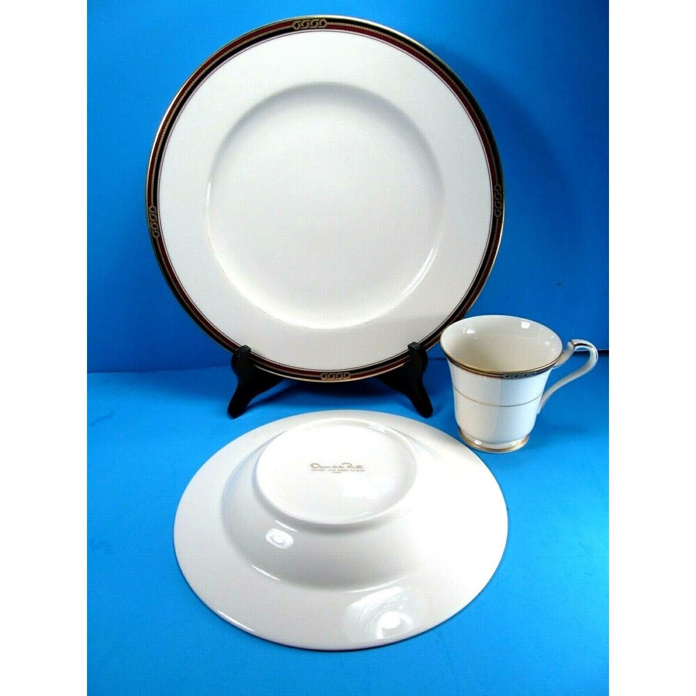 Oscar De La Renta Insignia Fine Ivory China Red Black Plate Bowl Cup 3 pieces